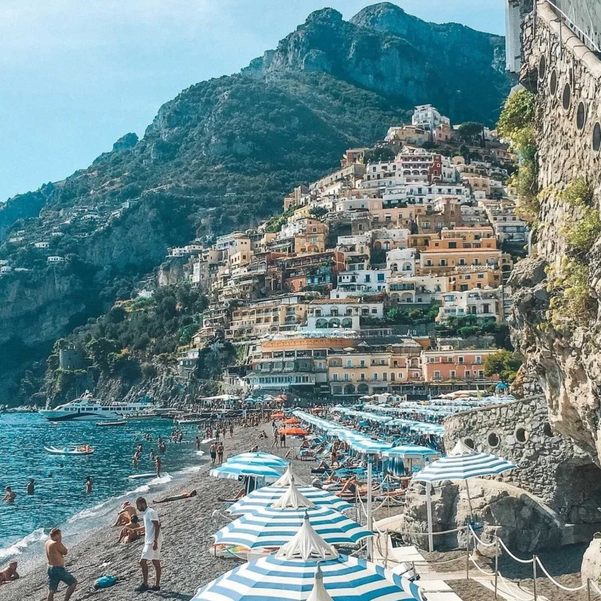 Amalfi, thị trấn ven biển đẹp như tranh của nước Ý