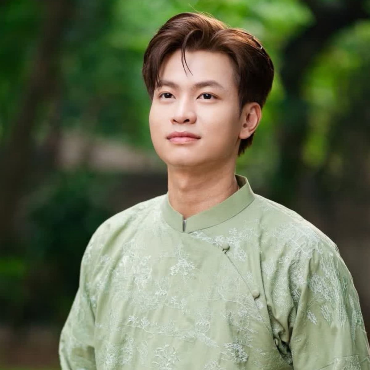 Check Outfit -  Ninh Anh Bùi: Càng nhìn càng cuốn
