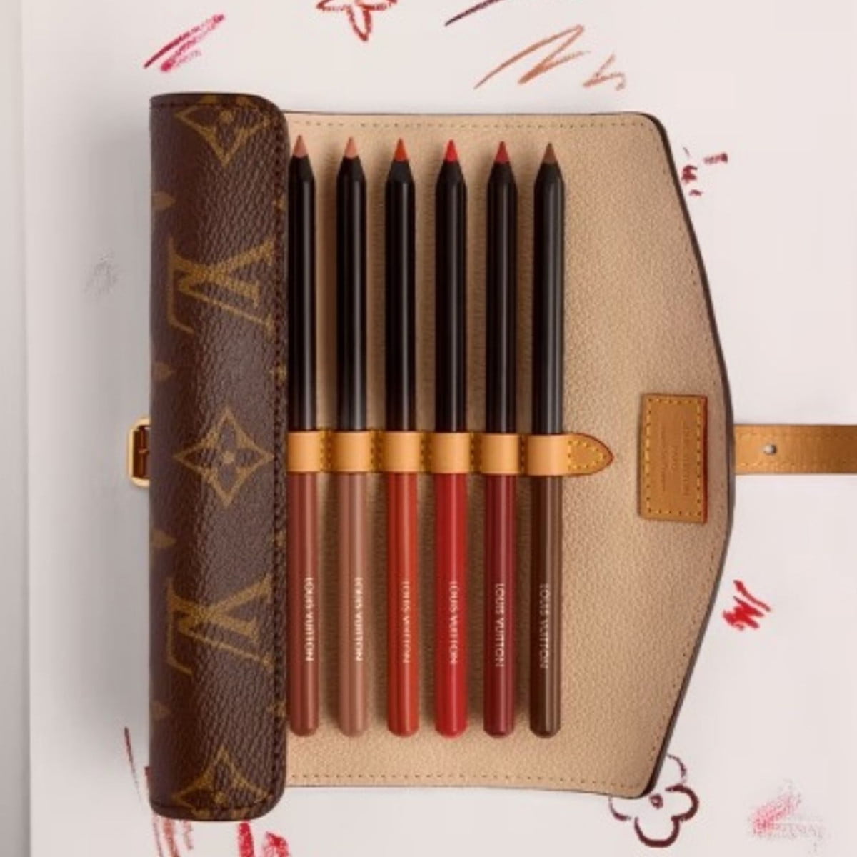 Louis Vuitton biến món đồ nhỏ nhất trong túi trang điểm thành biểu tượng mới