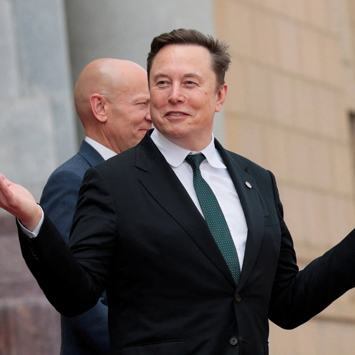 Elon Musk cứ 4,23 giây lại kiếm được bằng cả năm lương của một nhân viên Tesla