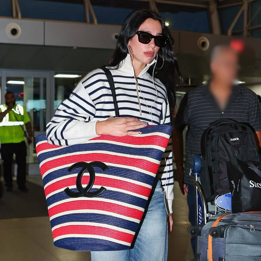 Dua Lipa mê túi siêu to: Micro bag chính thức bị ''thất sủng''?