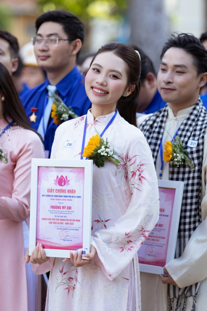 phuong-my-chibatch_Phuong-My-Chi-moment-cung-giai-thuong