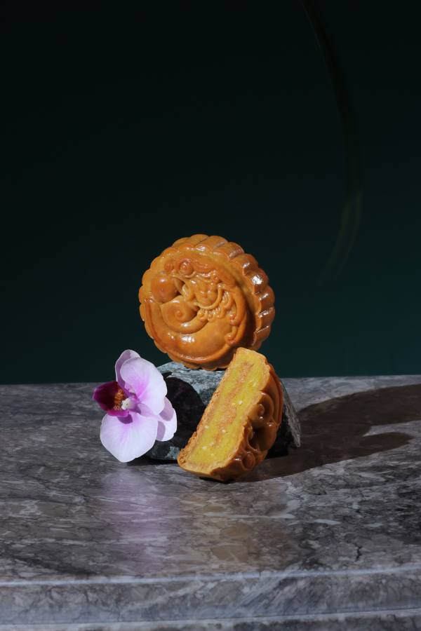 mia-saigonImperial-Sesame-Brittle