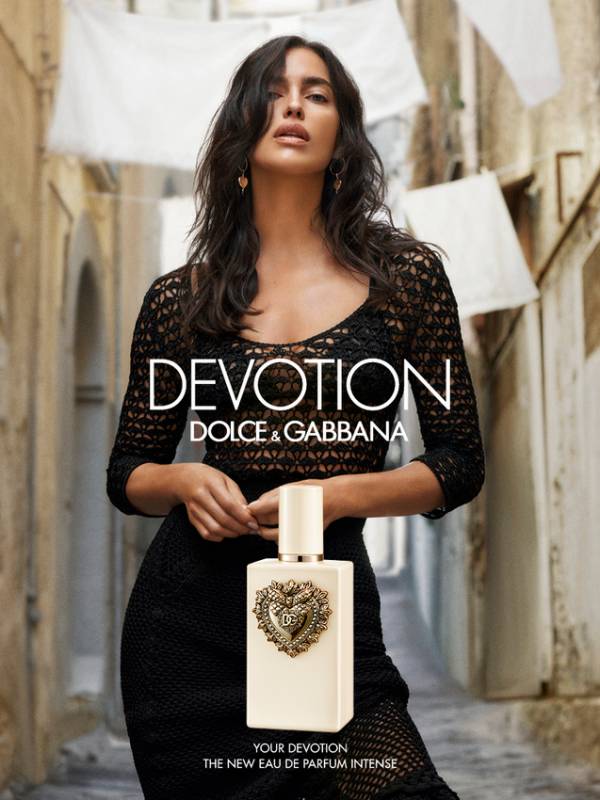 dampgDGB_70175_DEVOTION_KV_FEMALE_2026_POSWLOENINT_075_225x300_mm_225x300_49600-1